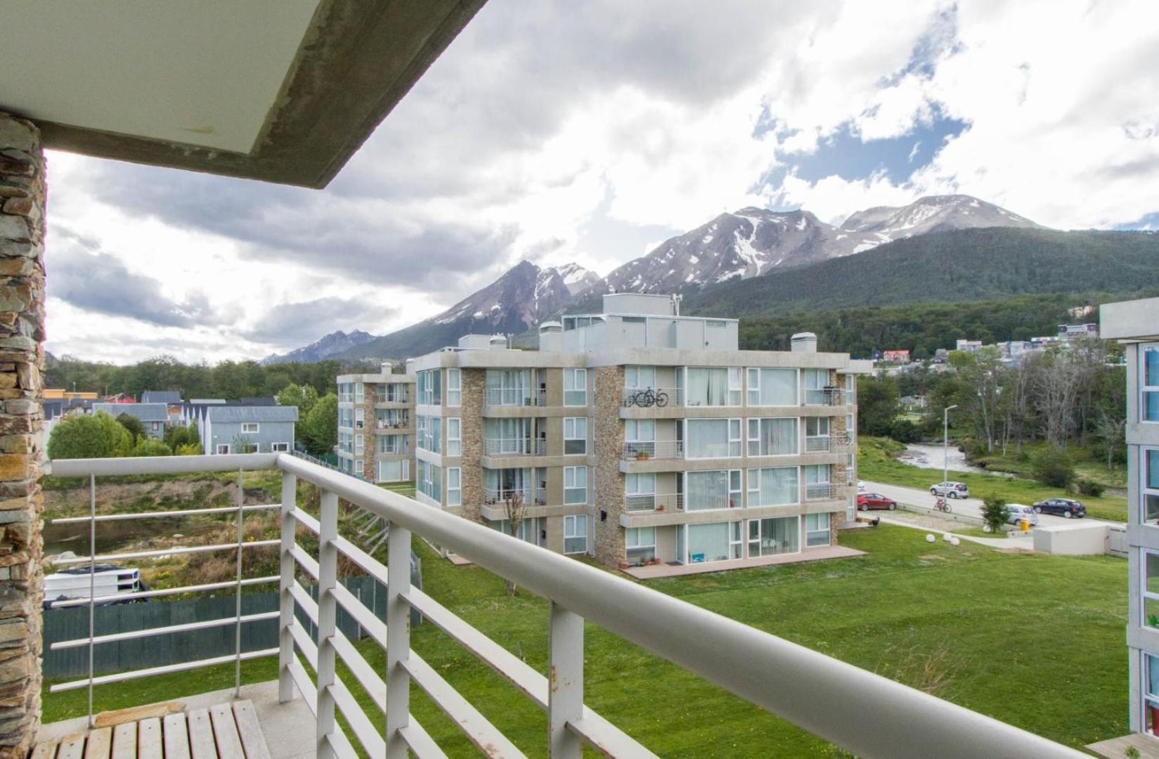 Pacifico Apartamentos Ribera Ushuaia Exterior photo