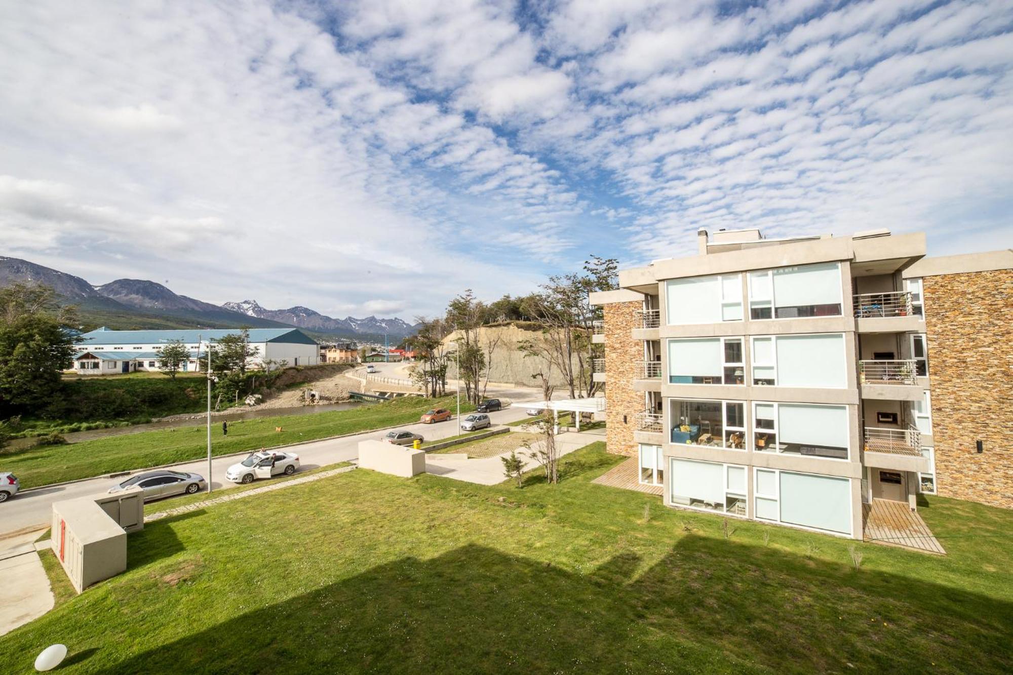 Pacifico Apartamentos Ribera Ushuaia Exterior photo